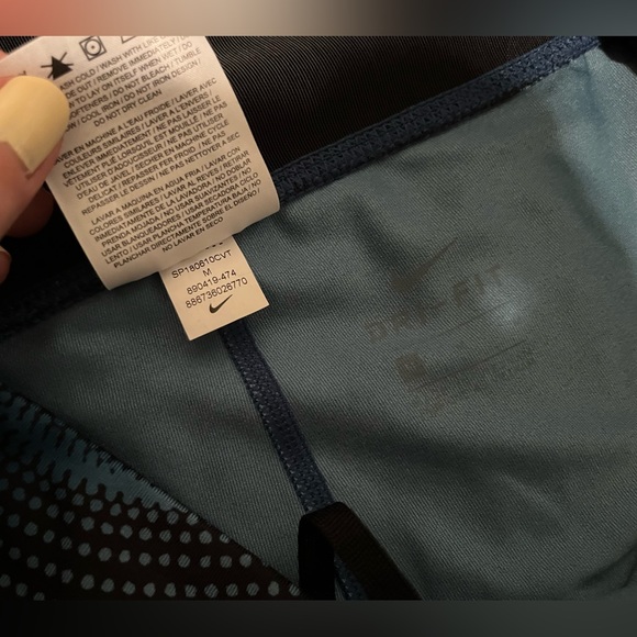 Nike Dri Fit Crop Leggings | Black & Blue | Size M - Picture 5 of 7